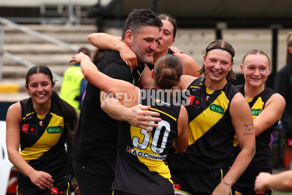 AFLW 2025 Round 08 - Richmond v Adelaide - A-63369628