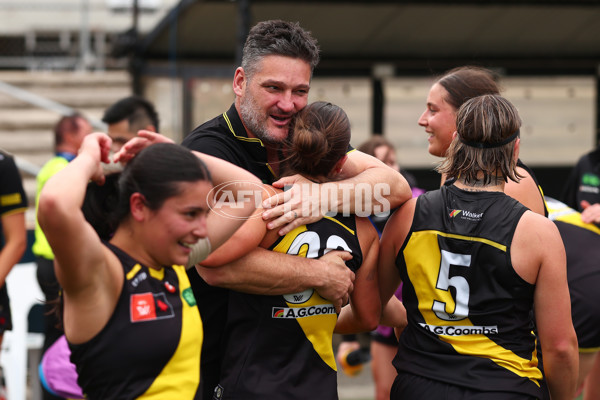 AFLW 2025 Round 08 - Richmond v Adelaide - A-63369629