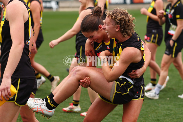 AFLW 2025 Round 08 - Richmond v Adelaide - A-63369647