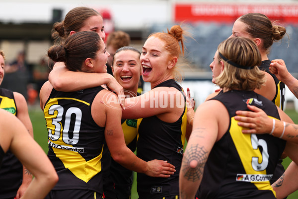 AFLW 2025 Round 08 - Richmond v Adelaide - A-63369669