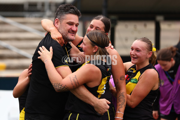 AFLW 2025 Round 08 - Richmond v Adelaide - A-63369730