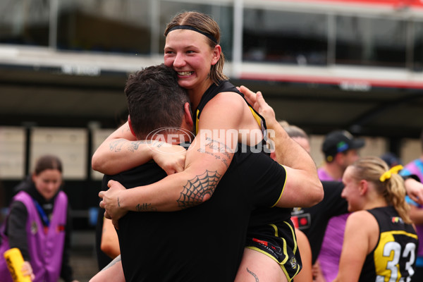 AFLW 2025 Round 08 - Richmond v Adelaide - A-63369735