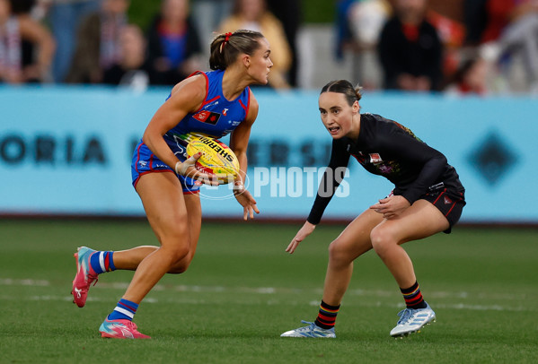 AFLW 2025 Round 09 - Western Bulldogs v Essendon - A-63688727