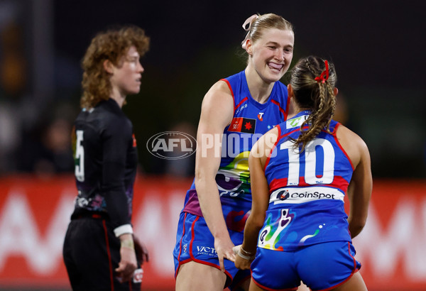 AFLW 2025 Round 09 - Western Bulldogs v Essendon - A-63694467