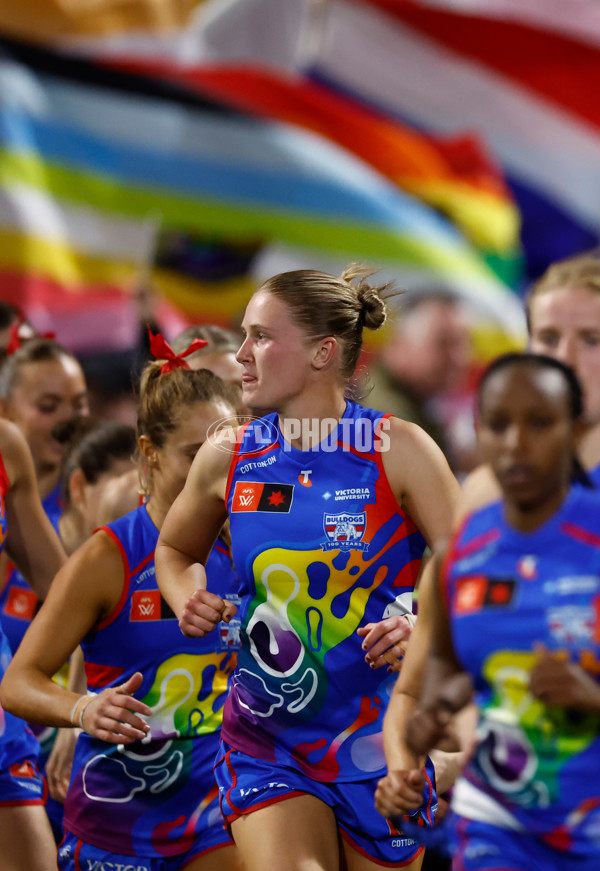 AFLW 2025 Round 09 - Western Bulldogs v Essendon - A-63697976