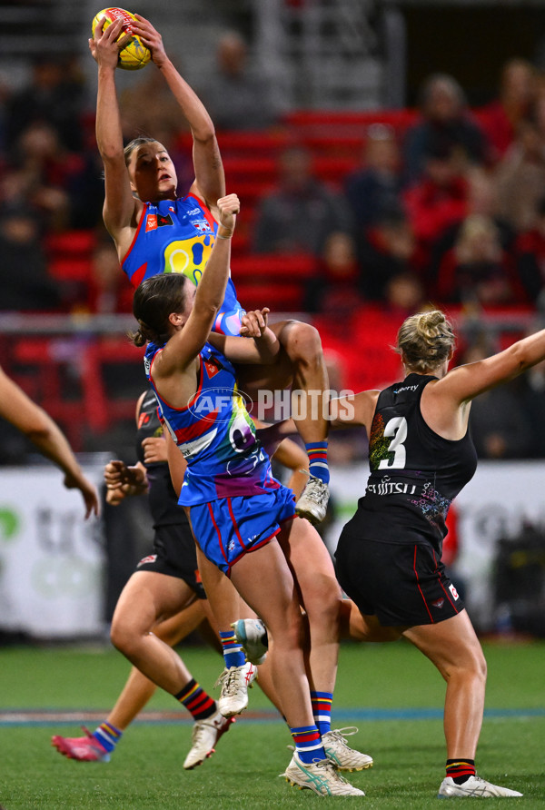 AFLW 2025 Round 09 - Western Bulldogs v Essendon - A-63698038