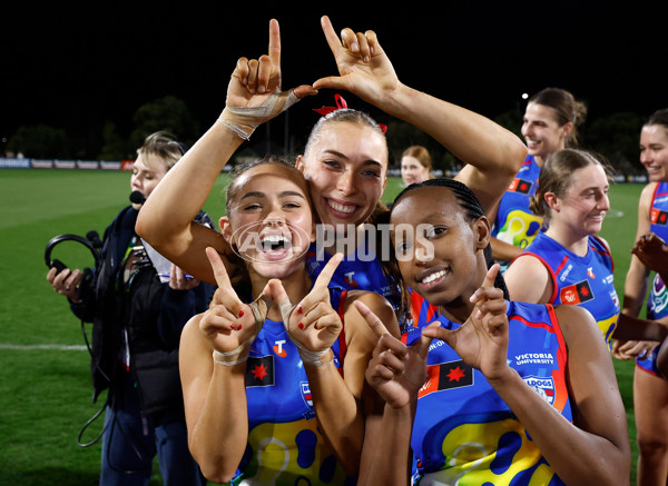 AFLW 2025 Round 09 - Western Bulldogs v Essendon - A-63698045