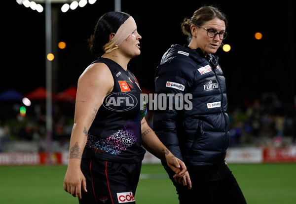 AFLW 2025 Round 09 - Western Bulldogs v Essendon - A-63698062