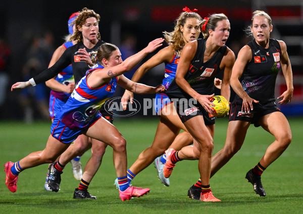 AFLW 2025 Round 09 - Western Bulldogs v Essendon - A-63699636