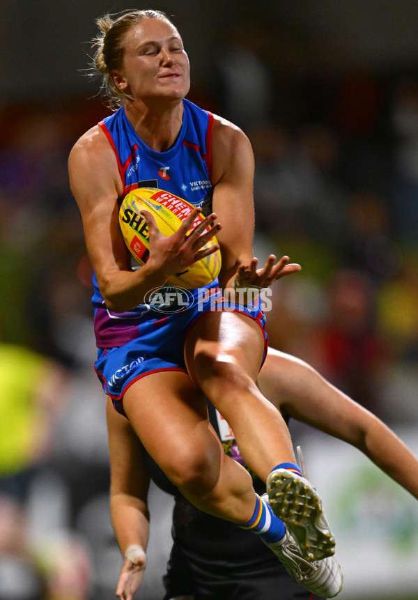 AFLW 2025 Round 09 - Western Bulldogs v Essendon - A-63699651