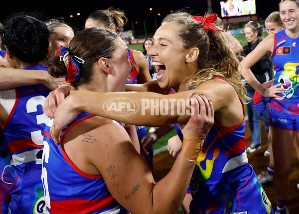 AFLW 2025 Round 09 - Western Bulldogs v Essendon - A-63699658
