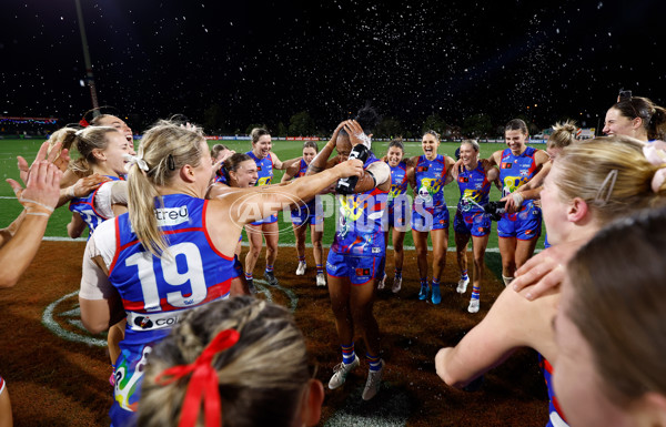 AFLW 2025 Round 09 - Western Bulldogs v Essendon - A-63699659