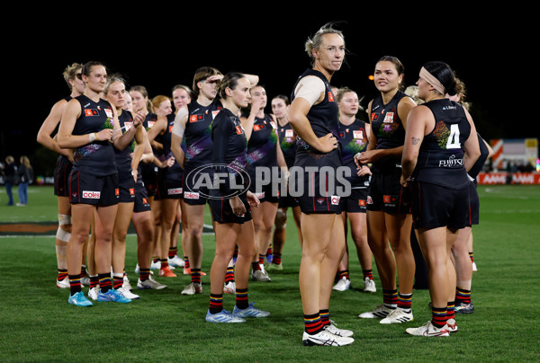 AFLW 2025 Round 09 - Western Bulldogs v Essendon - A-63699680