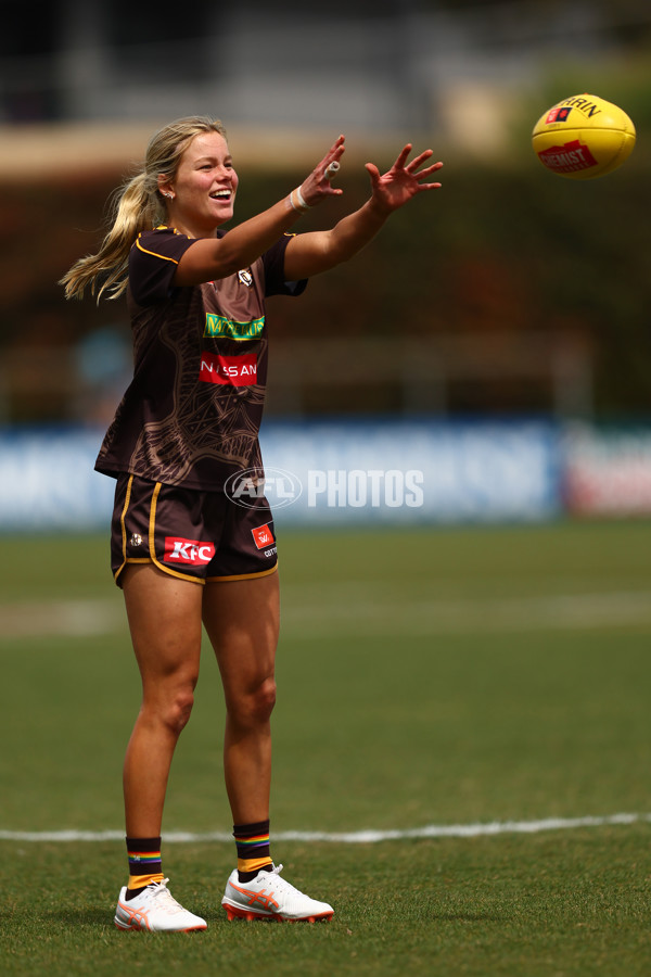 AFLW 2025 Round 09 - Hawthorn v Gold Coast - A-63833453