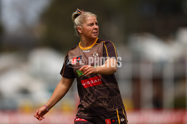 AFLW 2025 Round 09 - Hawthorn v Gold Coast - A-63835173