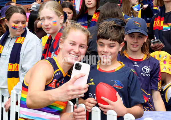 AFLW 2025 Round 09 - Adelaide v West Coast - A-63840745