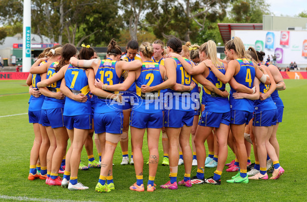 AFLW 2025 Round 09 - Adelaide v West Coast - A-63842838