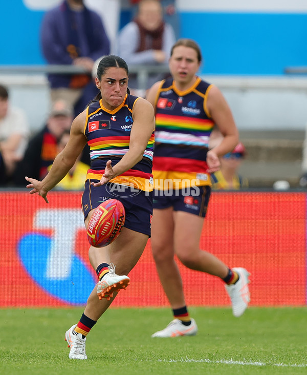 AFLW 2025 Round 09 - Adelaide v West Coast - A-63855790