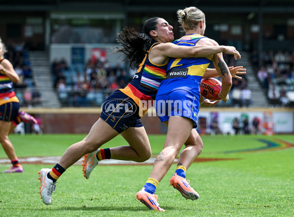 AFLW 2025 Round 09 - Adelaide v West Coast - A-63859966