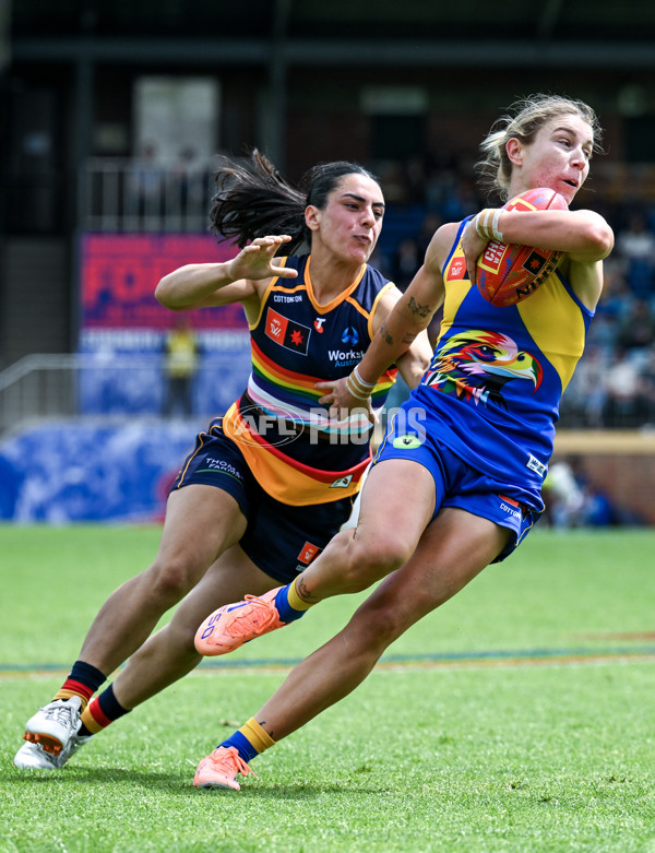 AFLW 2025 Round 09 - Adelaide v West Coast - A-63860166