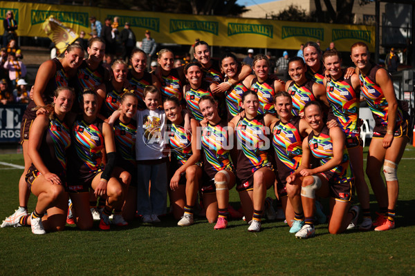 AFLW 2025 Round 09 - Hawthorn v Gold Coast - A-63866288