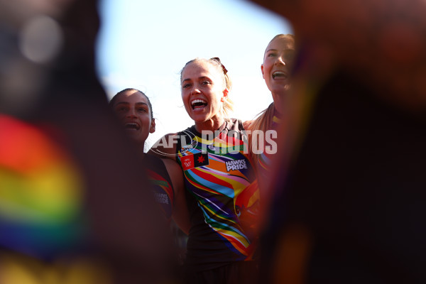 AFLW 2025 Round 09 - Hawthorn v Gold Coast - A-63866289