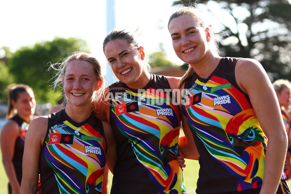AFLW 2025 Round 09 - Hawthorn v Gold Coast - A-63866297