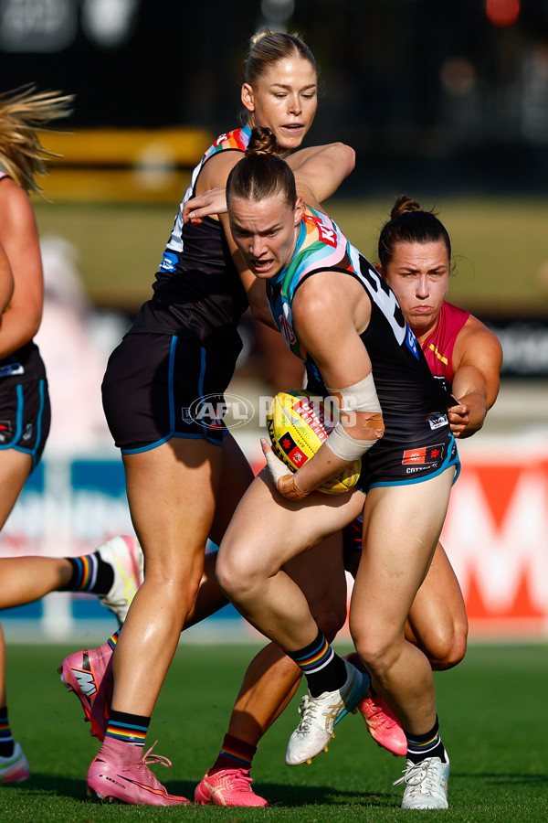 AFLW 2025 Round 09 - Brisbane v Port Adelaide - A-63870487