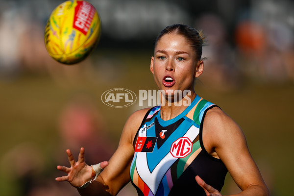AFLW 2025 Round 09 - Brisbane v Port Adelaide - A-63870526