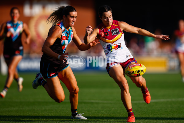 AFLW 2025 Round 09 - Brisbane v Port Adelaide - A-63870894