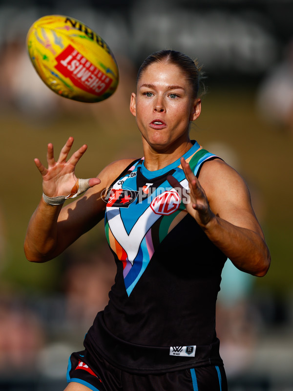 AFLW 2025 Round 09 - Brisbane v Port Adelaide - A-63870935