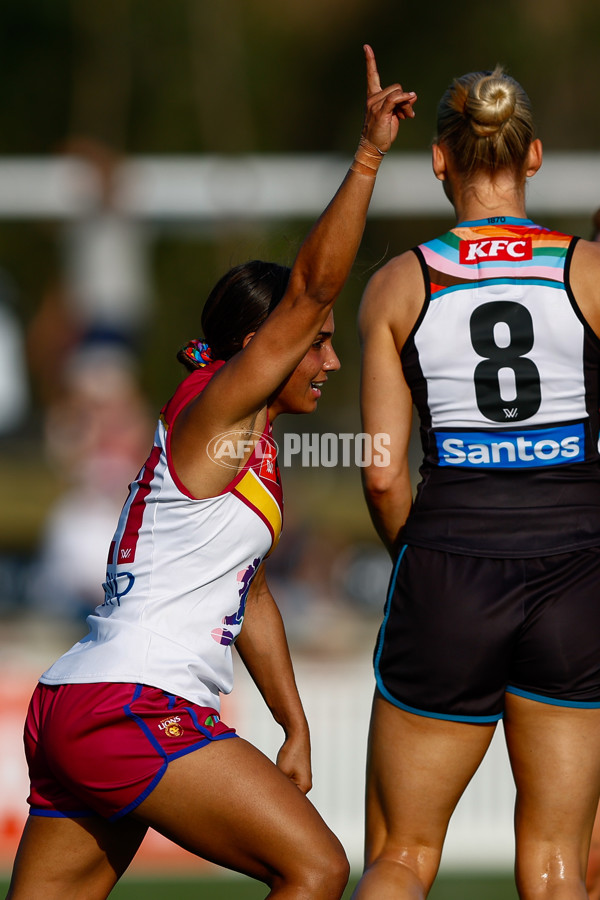 AFLW 2025 Round 09 - Brisbane v Port Adelaide - A-63870948