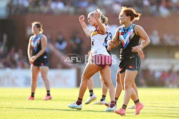 AFLW 2025 Round 09 - Brisbane v Port Adelaide - A-63870961