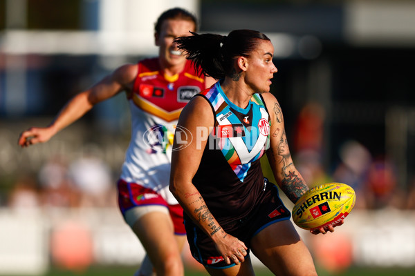 AFLW 2025 Round 09 - Brisbane v Port Adelaide - A-63870983