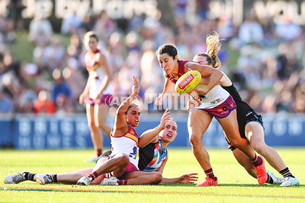AFLW 2025 Round 09 - Brisbane v Port Adelaide - A-63874124