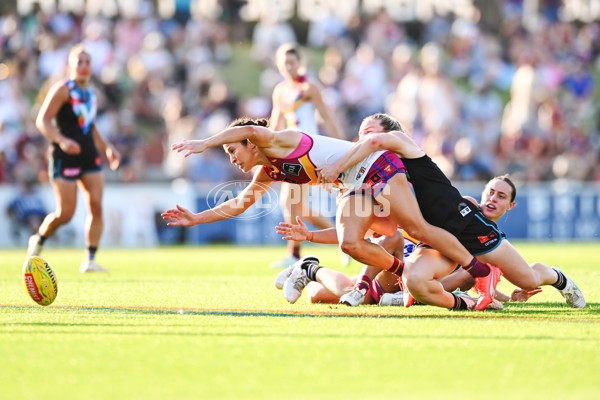 AFLW 2025 Round 09 - Brisbane v Port Adelaide - A-63874125