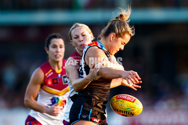 AFLW 2025 Round 09 - Brisbane v Port Adelaide - A-63874278