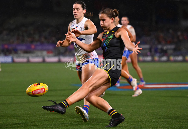 AFLW 2025 Round 09 - Richmond v North Melbourne - A-63883019