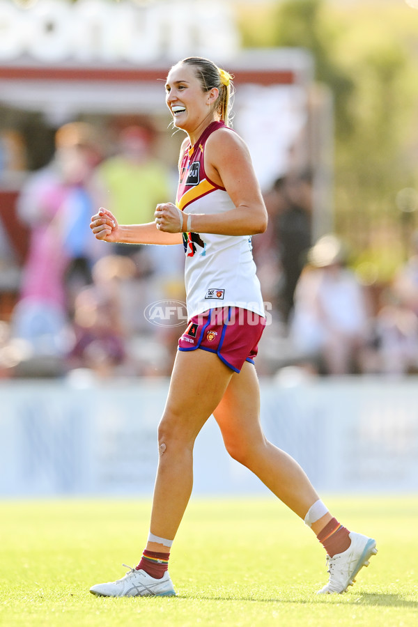 AFLW 2025 Round 09 - Brisbane v Port Adelaide - A-63883032
