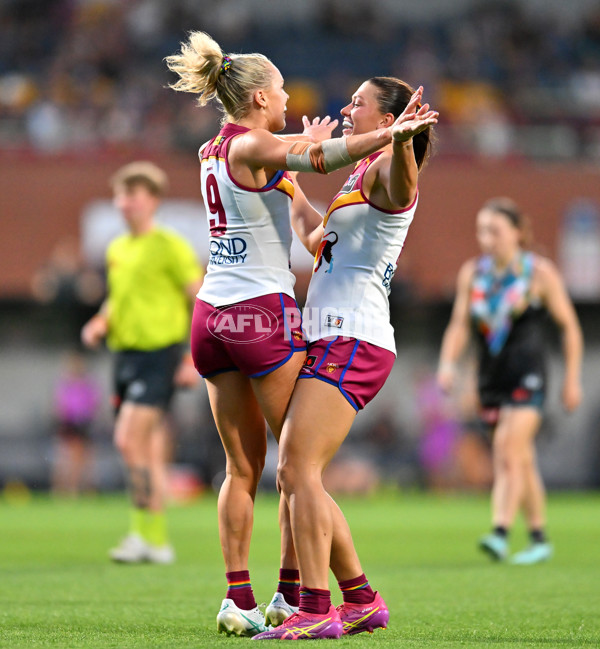AFLW 2025 Round 09 - Brisbane v Port Adelaide - A-63883047