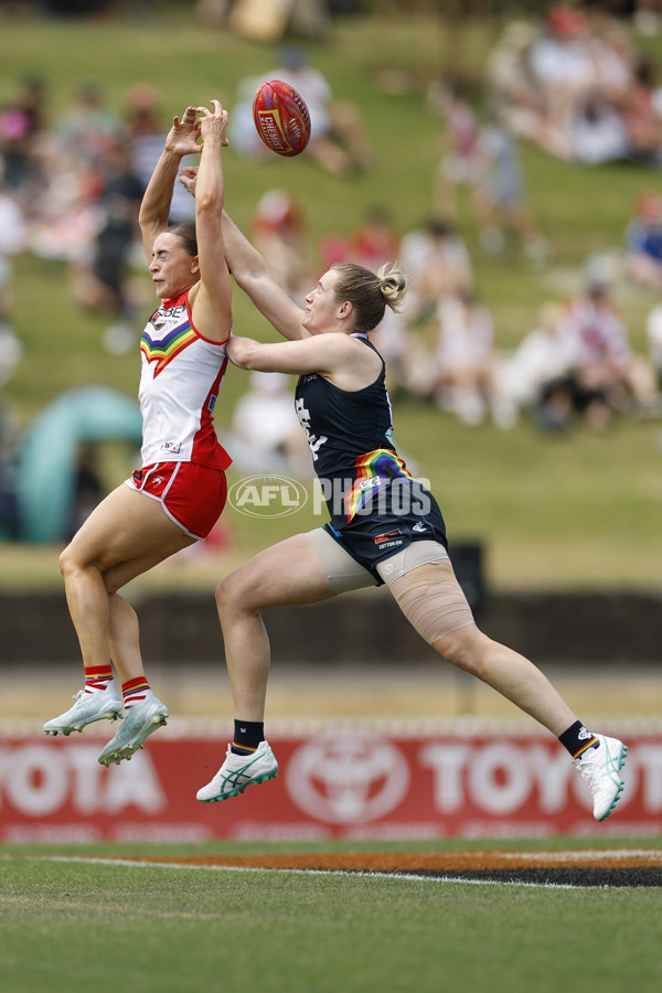 AFLW 2025 Round 09 - Sydney v Carlton - A-63883080