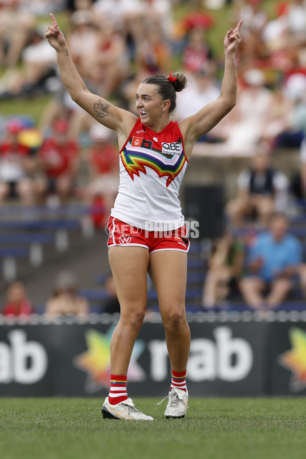 AFLW 2025 Round 09 - Sydney v Carlton - A-63883086