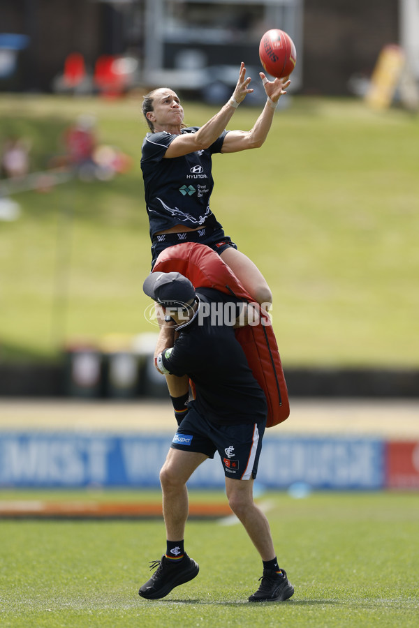 AFLW 2025 Round 09 - Sydney v Carlton - A-63883454