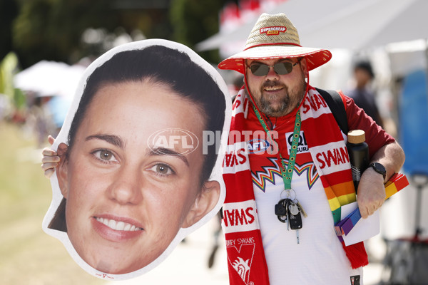 AFLW 2025 Round 09 - Sydney v Carlton - A-63883463