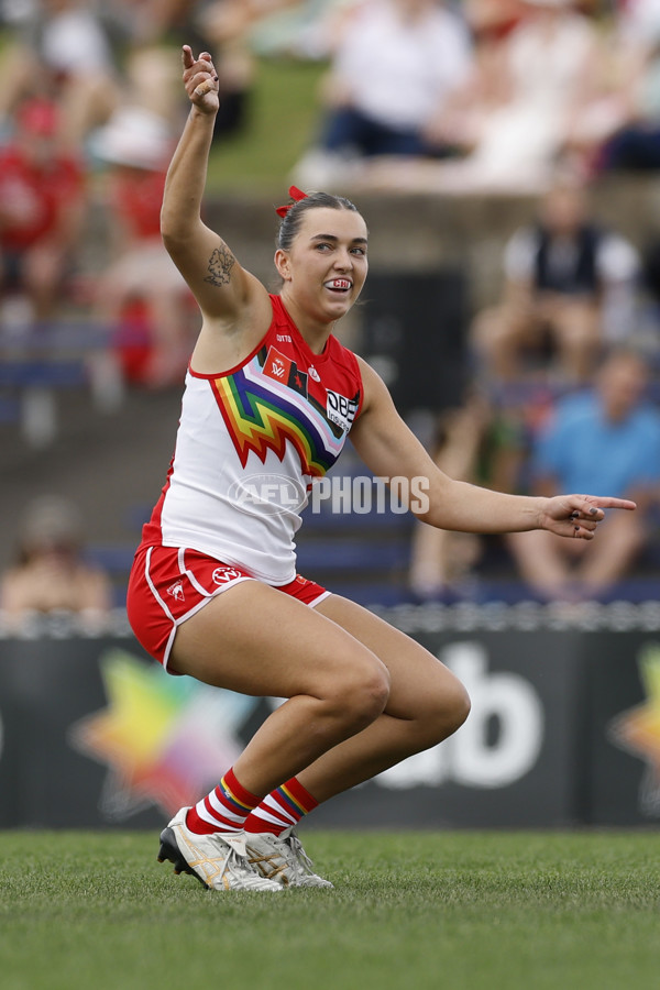 AFLW 2025 Round 09 - Sydney v Carlton - A-63883476