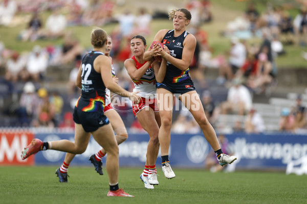 AFLW 2025 Round 09 - Sydney v Carlton - A-63885782