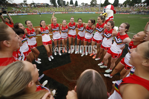 AFLW 2025 Round 09 - Sydney v Carlton - A-63885821