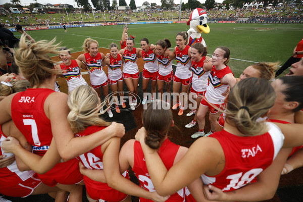 AFLW 2025 Round 09 - Sydney v Carlton - A-63885822