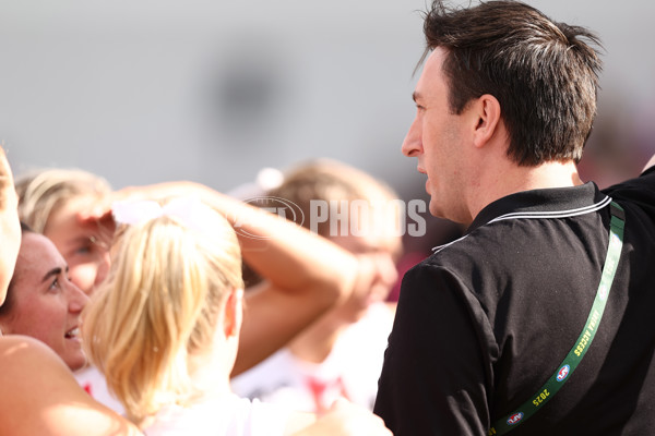 AFLW 2025 Round 09 - St Kilda v Collingwood - A-63888545