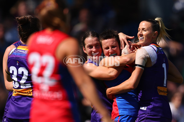 AFLW 2025 Round 09 - Fremantle v Melbourne - A-63893957